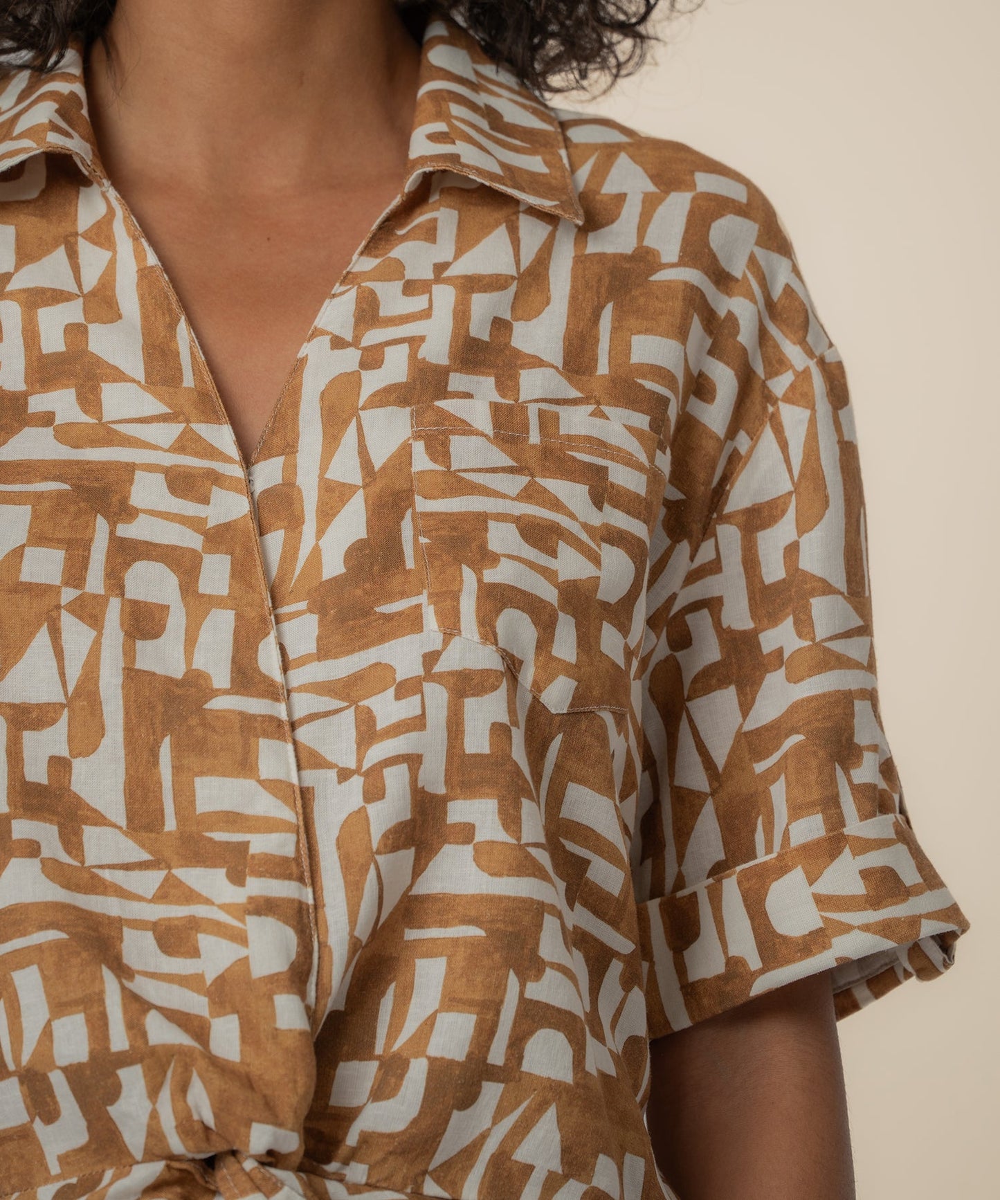 Rebel Linen Knot Front Shirt in Cambridge Wood
