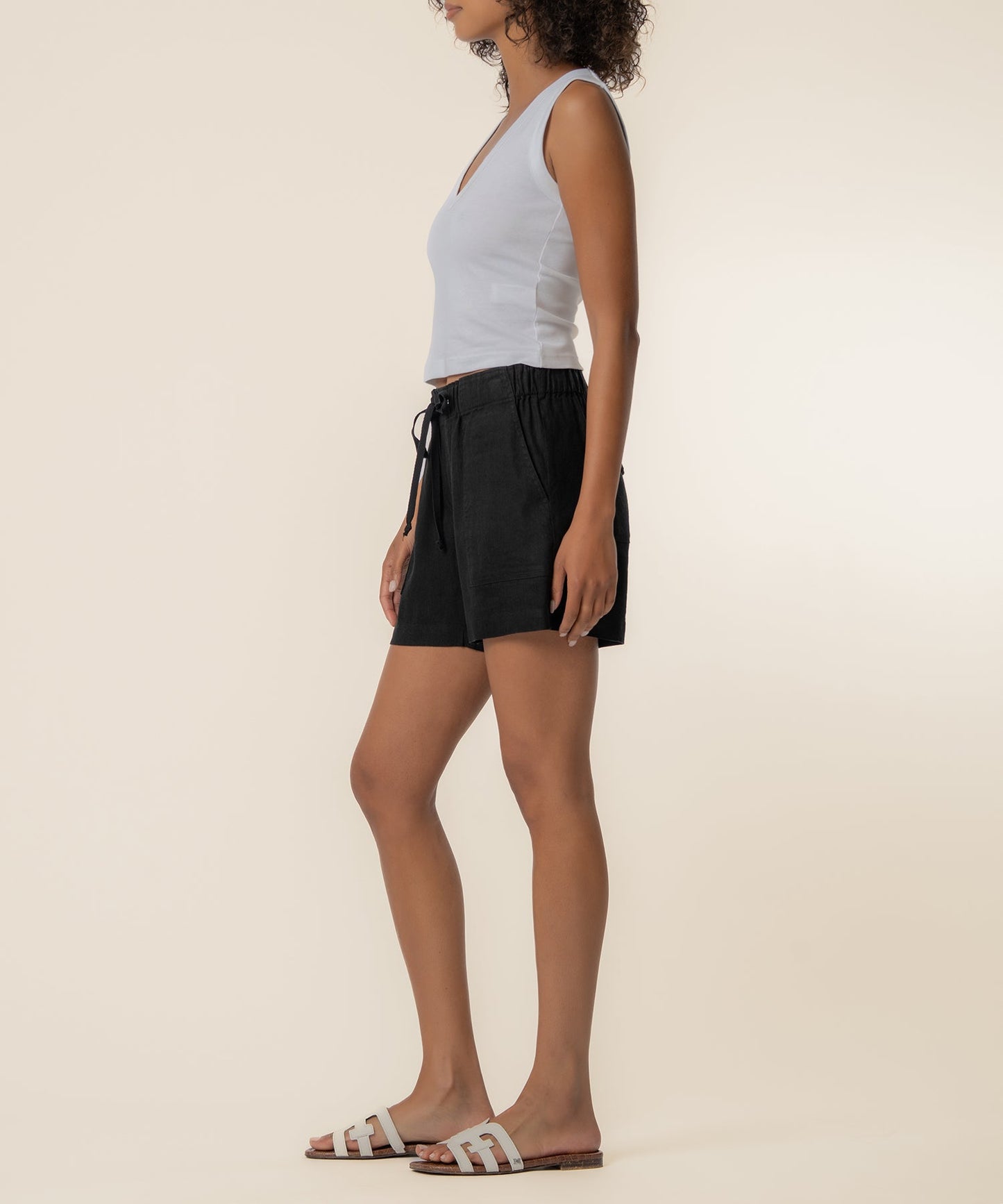 Katana Linen Drawstring Short in Black